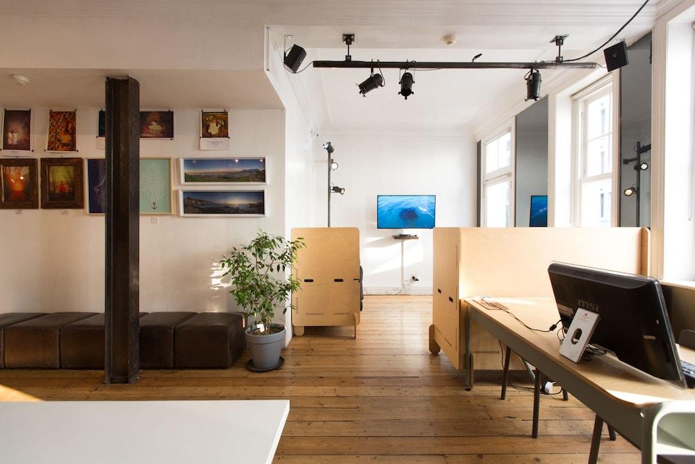Daddy Long Legs Art Hotel Cape Town Exterior photo
