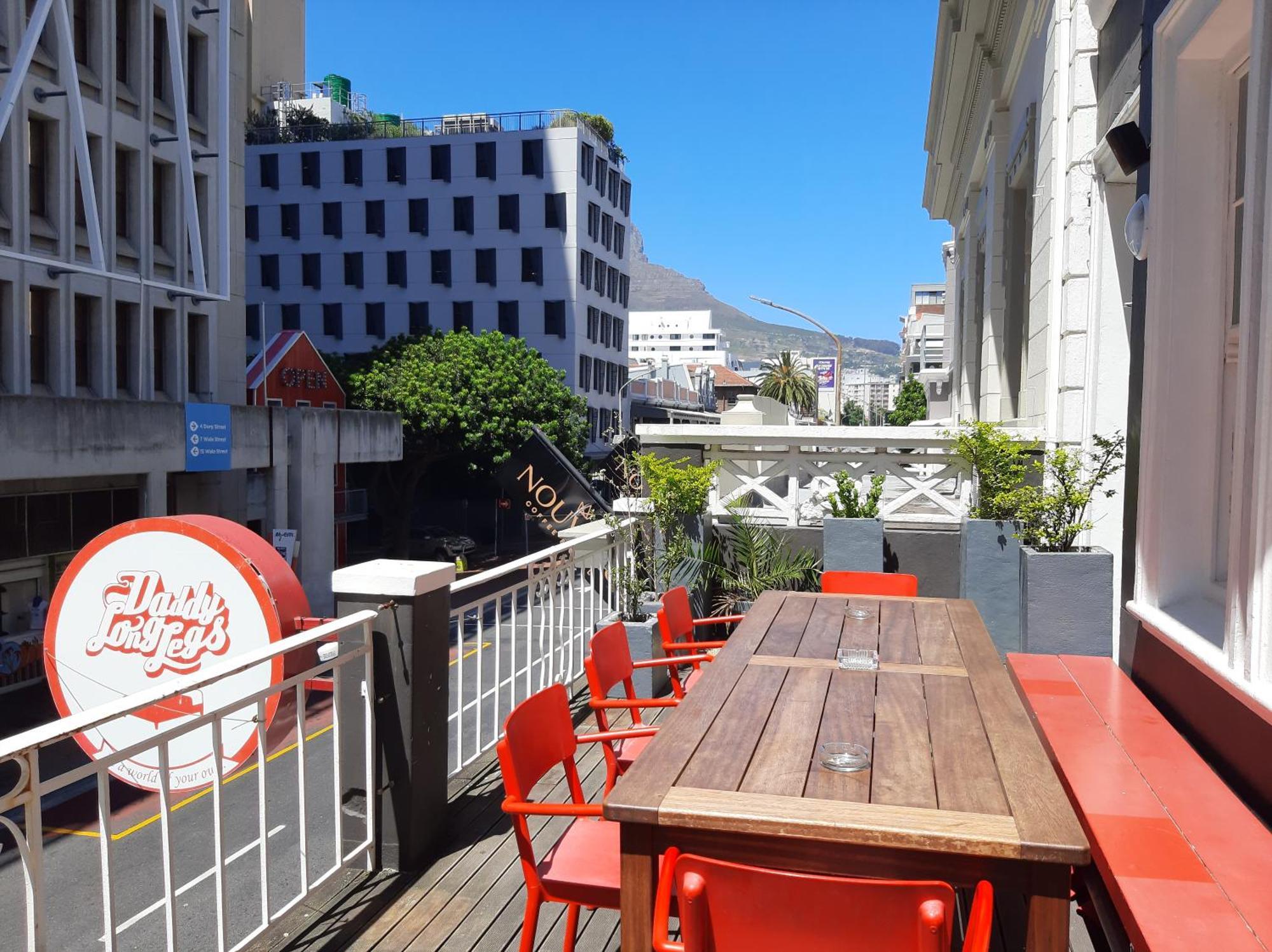 Daddy Long Legs Art Hotel Cape Town Exterior photo
