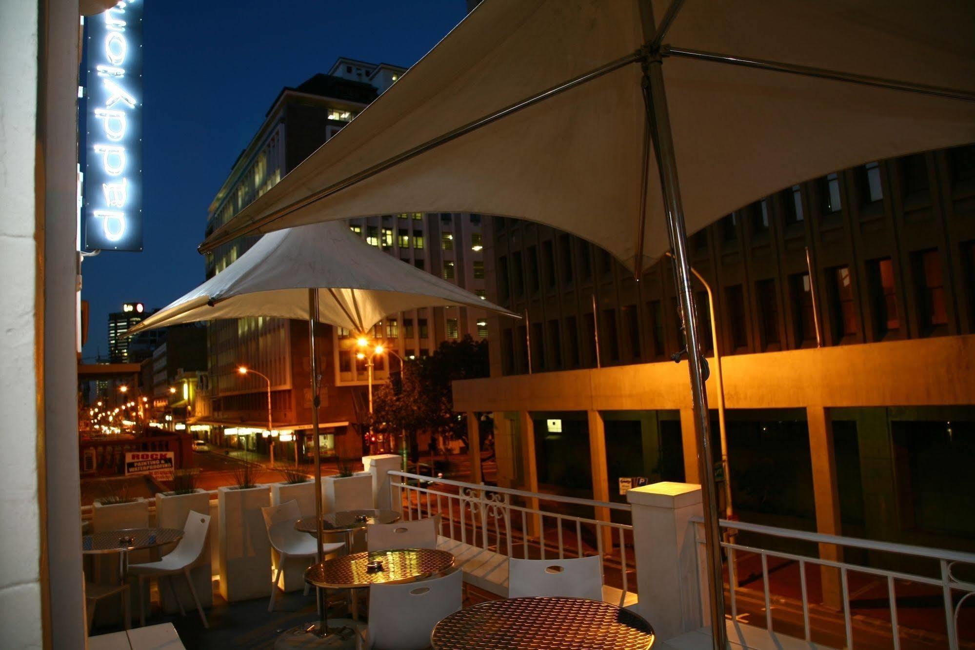 Daddy Long Legs Art Hotel Cape Town Exterior photo